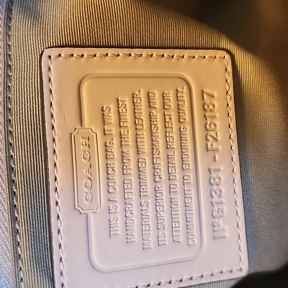 New Authentic Coach Signature Peyton Shoulder Bag - Purse Tan Brown. - Picture 8 of 9